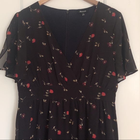 SOLD Tulip-Sleeve Maxi Dress in Sweet Blossoms - Picture 5 of 5